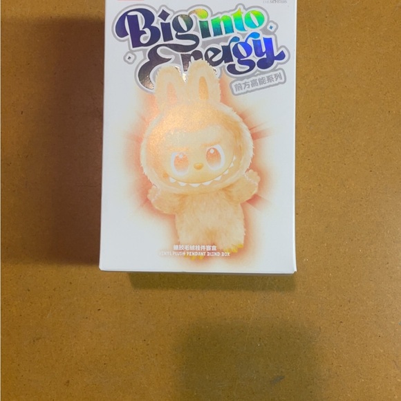 Big into energy, Labubu 100% authentic (BRAND NEW AND SEALED) - Picture 1 of 6